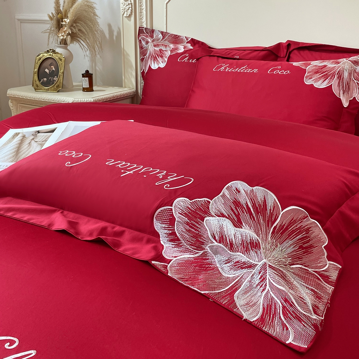 91家纺网 家纺一手货源 找家纺 （总）置顶家纺 2026新款亲肤绣花-COCO小姐亲肤棉系列四件套