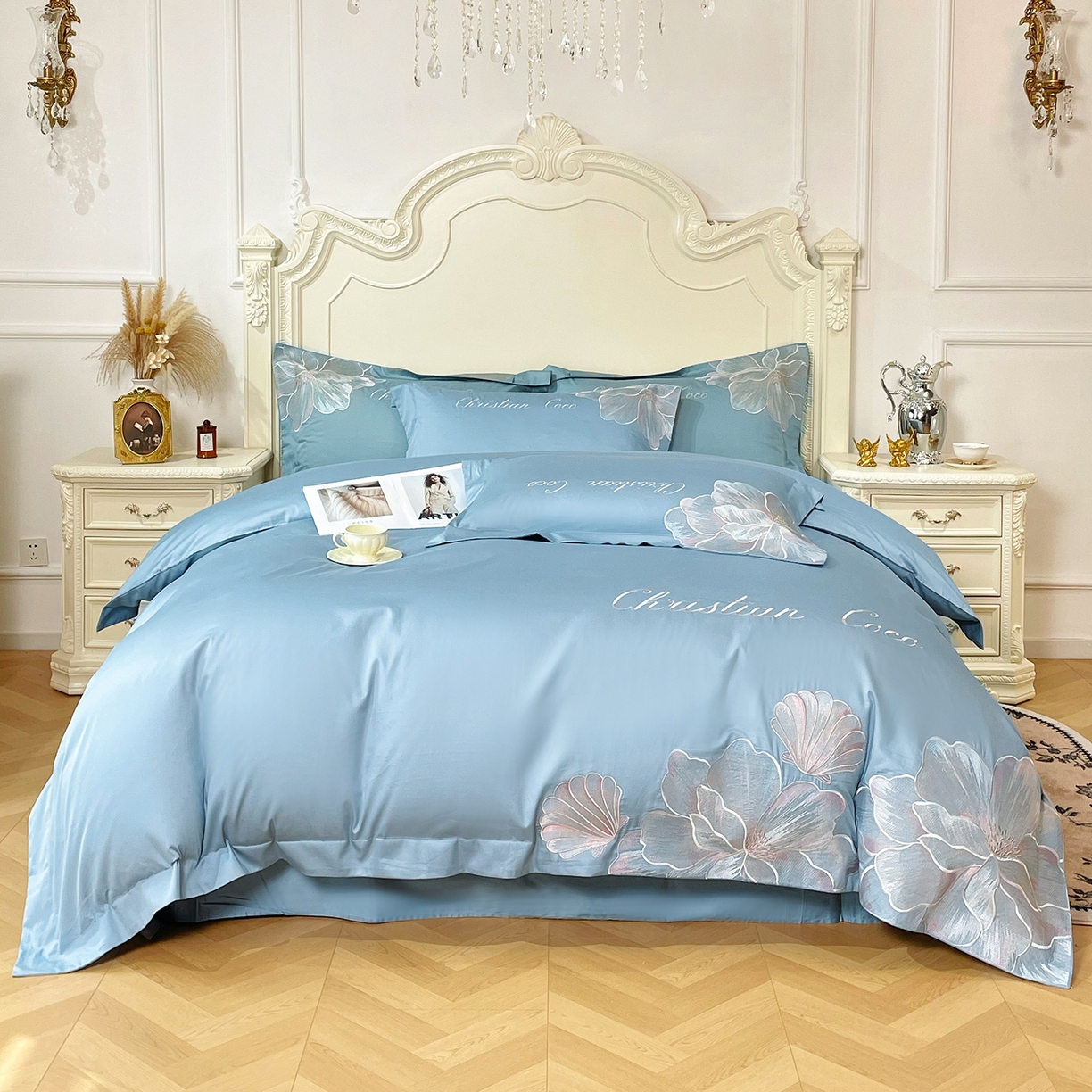 置顶家纺 2026新款亲肤绣花-COCO小姐亲肤棉系列四件套 COCO小姐-浅蓝