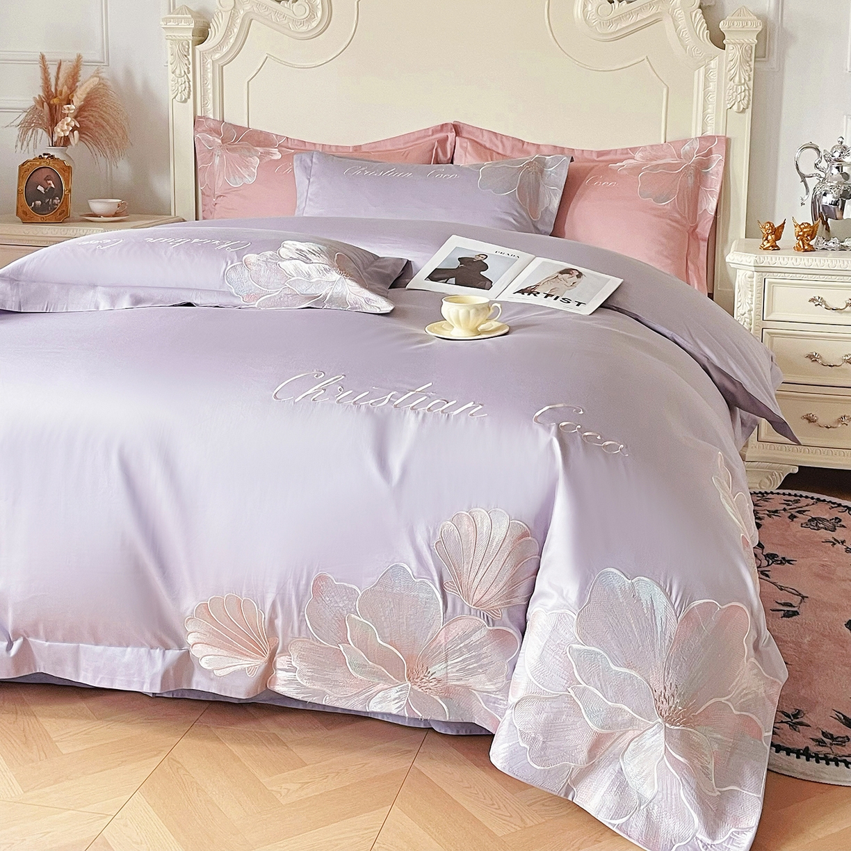 91家纺网 家纺一手货源 找家纺 置顶家纺 2026新款亲肤绣花-COCO小姐亲肤棉系列四件套 COCO小姐-香芋紫