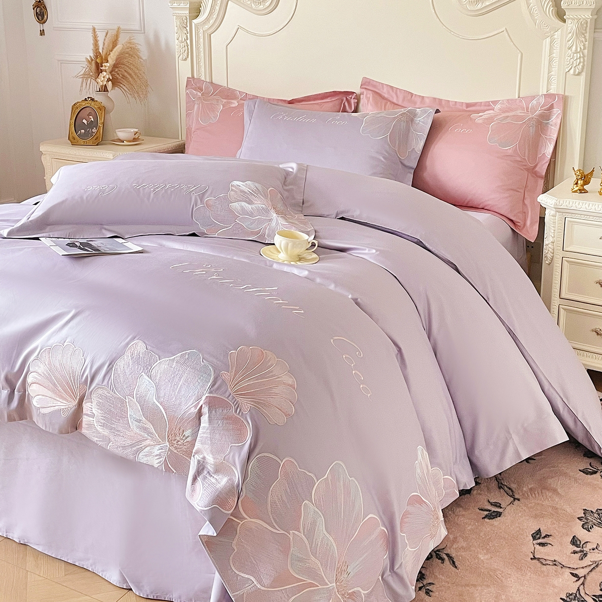 91家纺网 家纺一手货源 找家纺 置顶家纺 2026新款亲肤绣花-COCO小姐亲肤棉系列四件套 COCO小姐-香芋紫