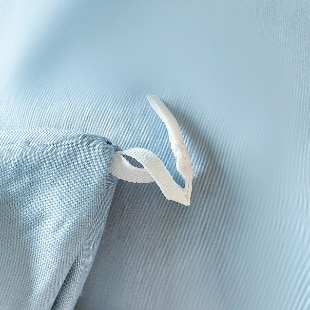 91家纺网 家纺一手货源 找家纺 置顶家纺 2026新款亲肤绣花-COCO小姐亲肤棉系列四件套 COCO小姐-浅蓝