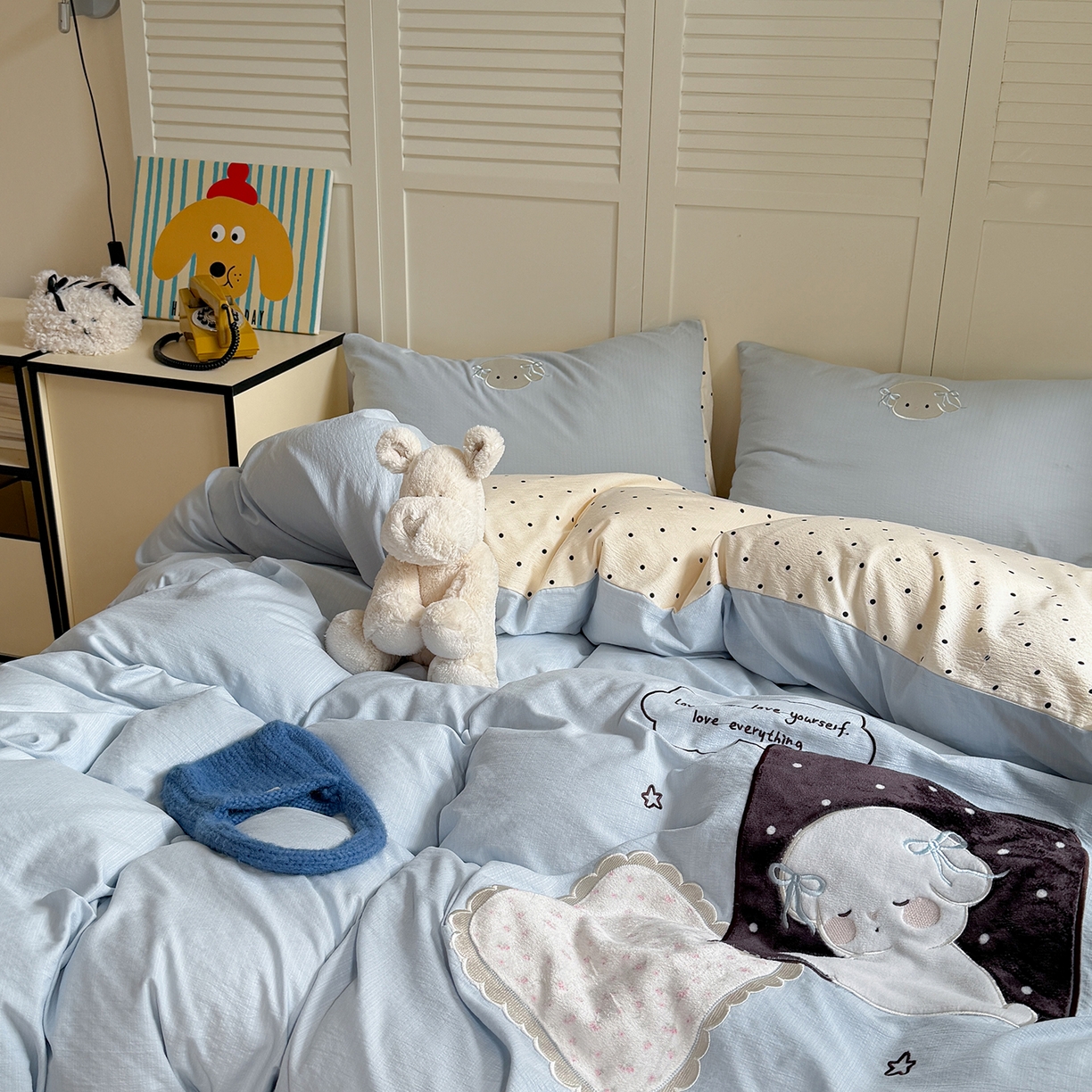 91家纺网 家纺一手货源 找家纺 （总）美乐迪家纺 2026新款云感双层纱贴布绣四件套