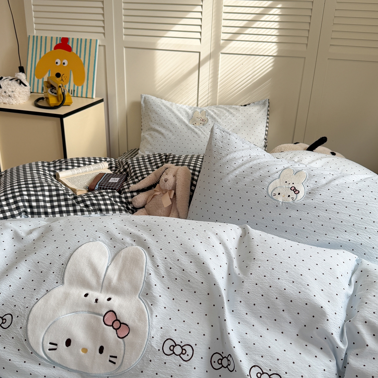 91家纺网 家纺一手货源 找家纺 美乐迪家纺 2026新款云感双层纱贴布绣四件套 兔头小猫