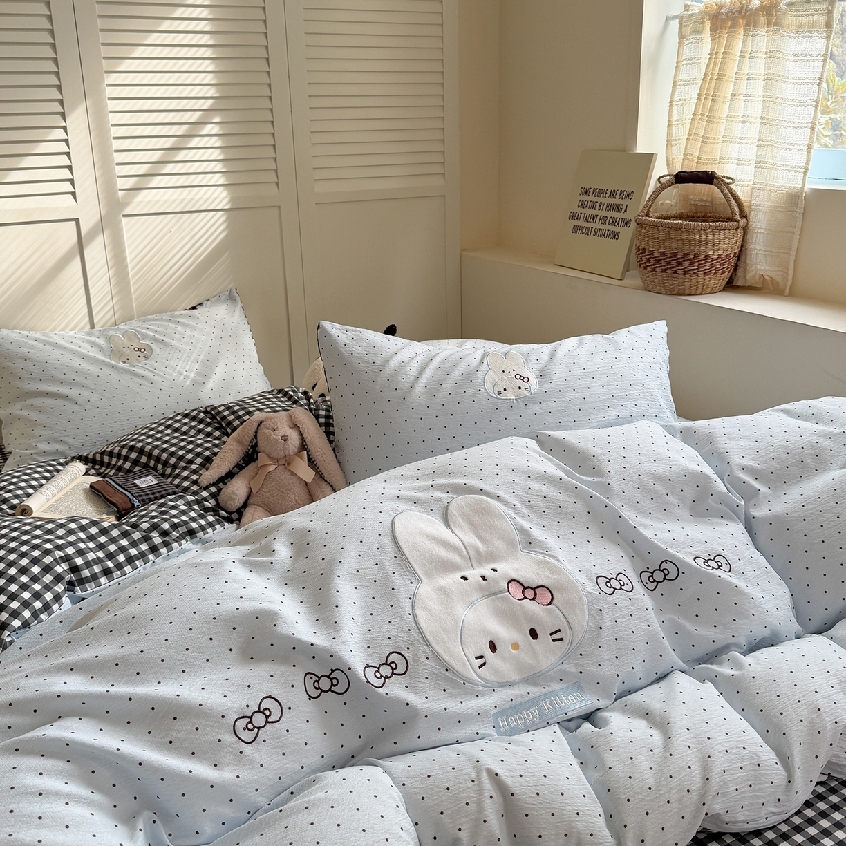 91家纺网 家纺一手货源 找家纺 美乐迪家纺 2026新款云感双层纱贴布绣四件套 兔头小猫