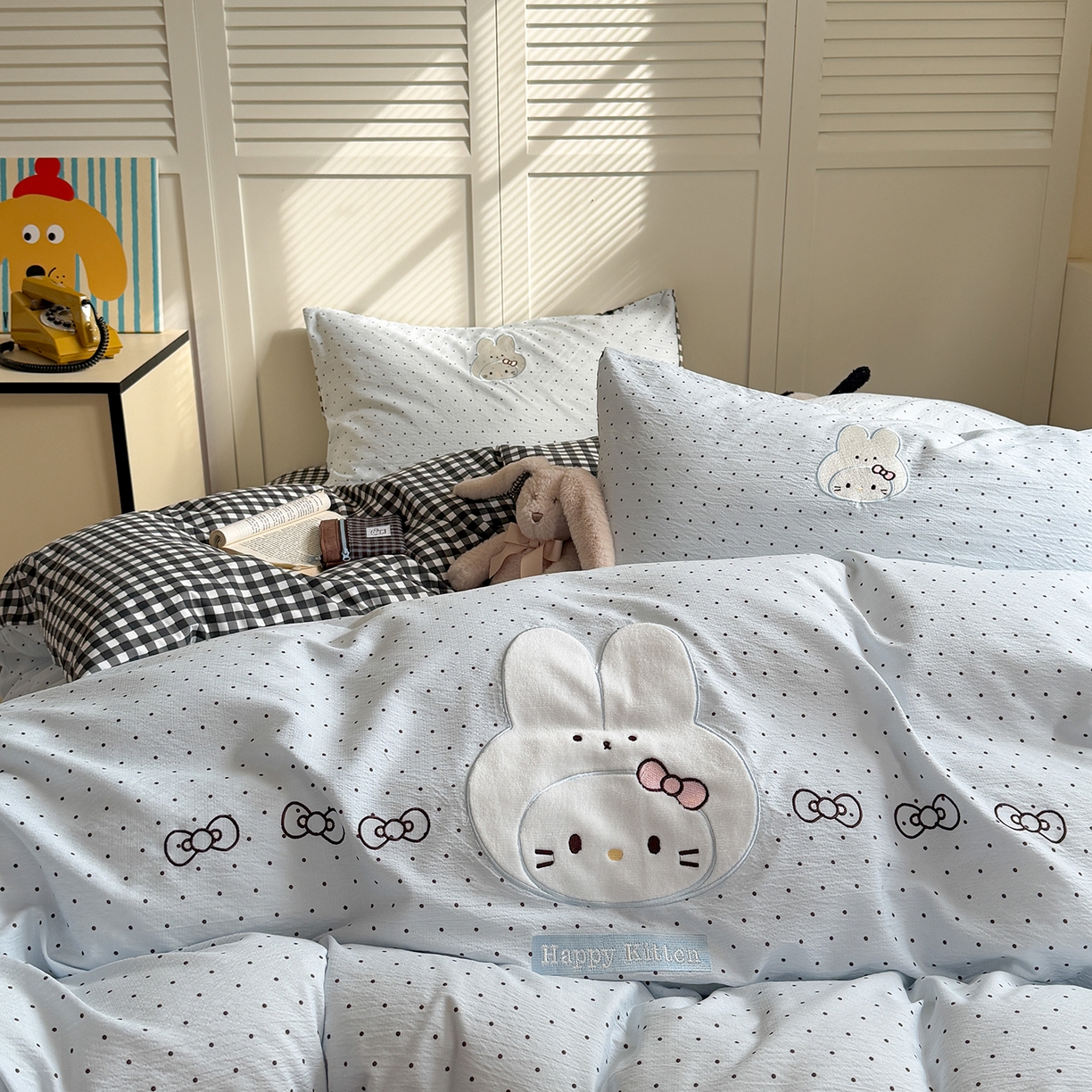 91家纺网 家纺一手货源 找家纺 美乐迪家纺 2026新款云感双层纱贴布绣四件套 兔头小猫