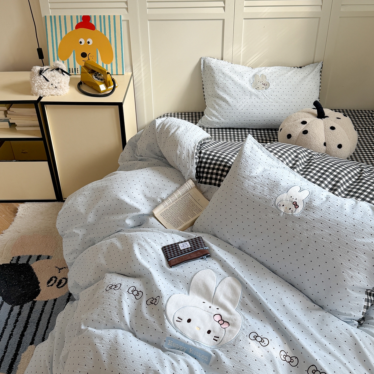 91家纺网 家纺一手货源 找家纺 美乐迪家纺 2026新款云感双层纱贴布绣四件套 兔头小猫