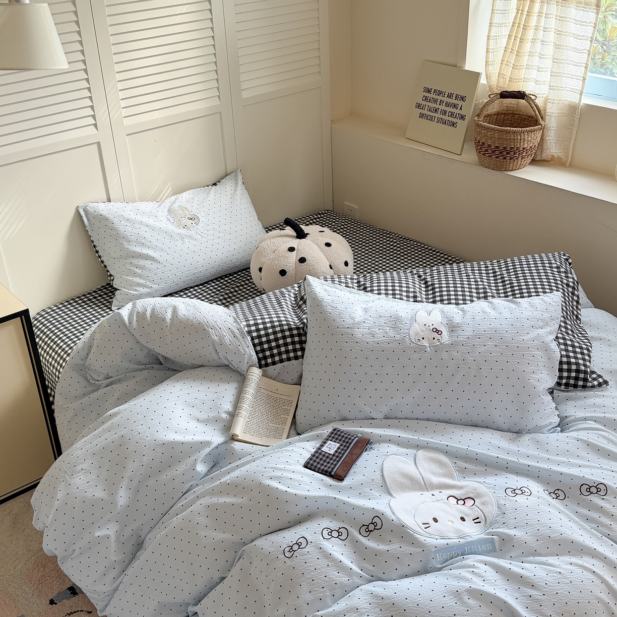 91家纺网 家纺一手货源 找家纺 美乐迪家纺 2026新款云感双层纱贴布绣四件套 兔头小猫