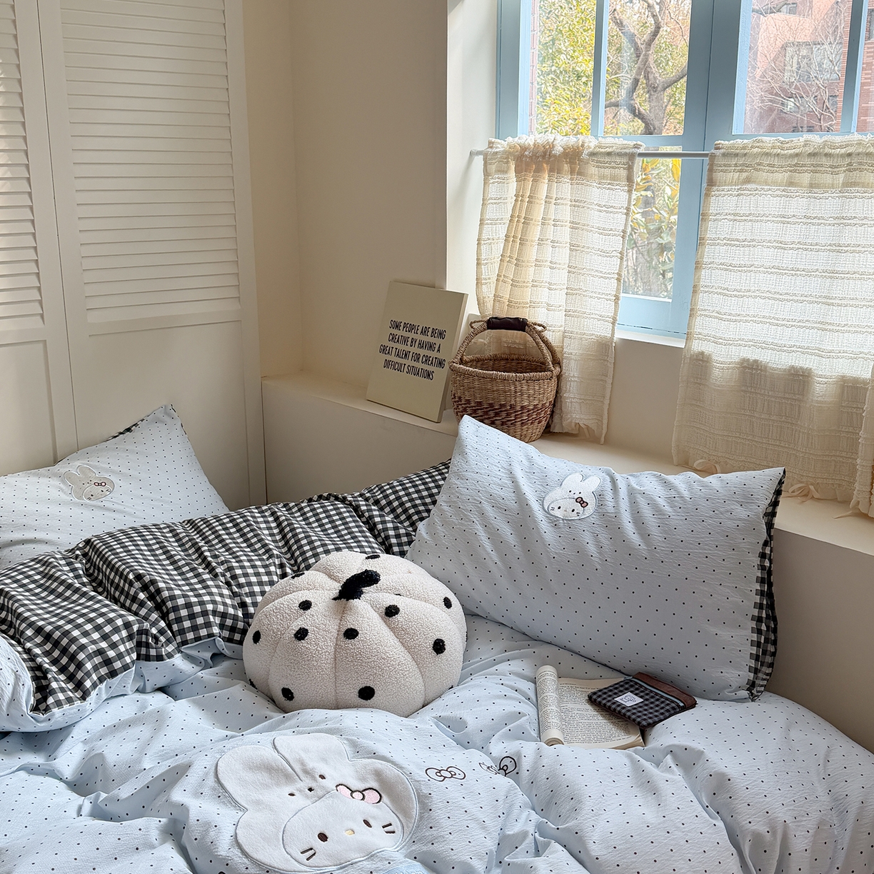 91家纺网 家纺一手货源 找家纺 美乐迪家纺 2026新款云感双层纱贴布绣四件套 兔头小猫