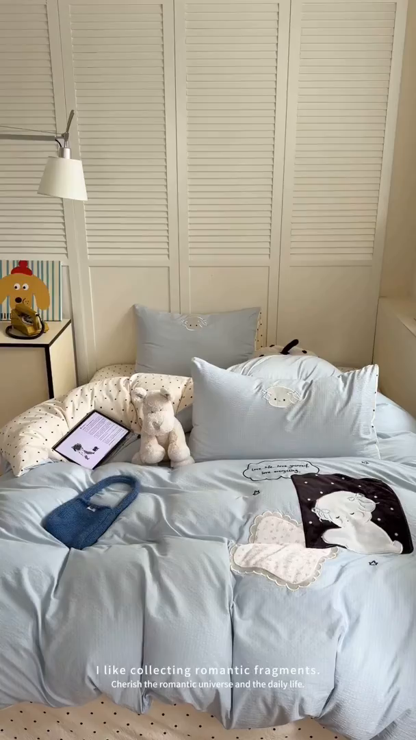 91家纺网 家纺一手货源 找家纺 美乐迪家纺 2026新款云感双层纱贴布绣四件套 睡货小狗