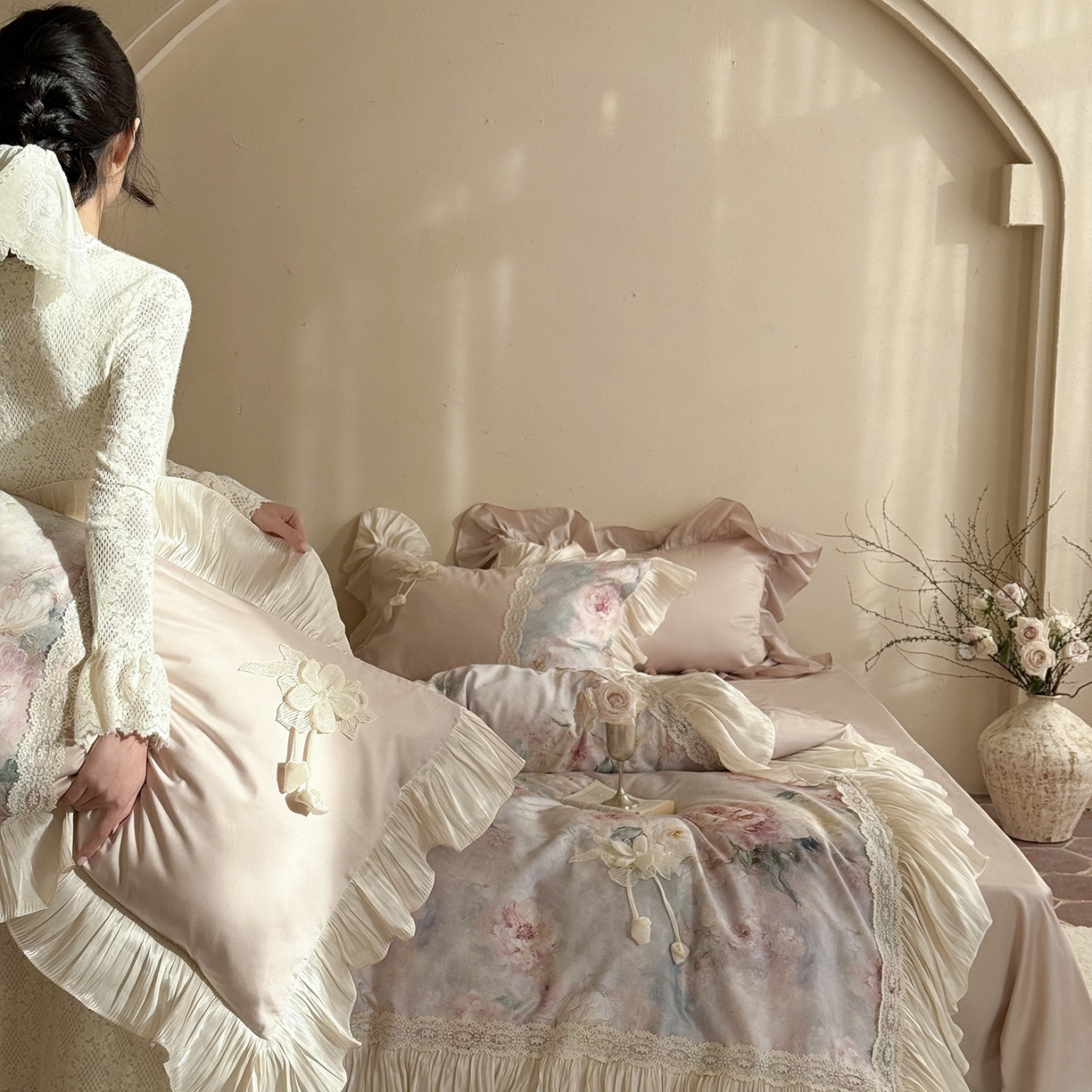 91家纺网 家纺一手货源 找家纺 （总）佳汐蓝家纺 2026新款春夏100支全棉复古风数码印花四件套--罗曼花园