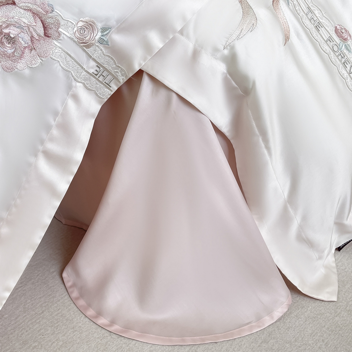 91家纺网 家纺一手货源 找家纺 （总） 2026春夏新款轻奢纯色A类长绒棉纯棉全棉重工刺绣被套床单四件套床上用品云栀