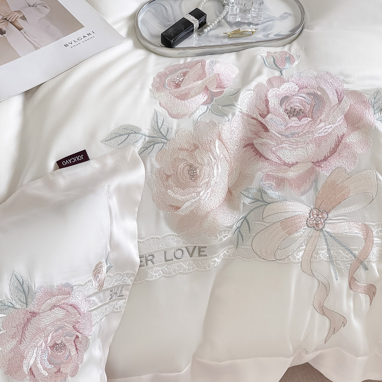 91家纺网 家纺一手货源 找家纺  2026春夏新款轻奢纯色A类长绒棉纯棉全棉重工刺绣被套床单四件套床上用品云栀 云栀-白粉