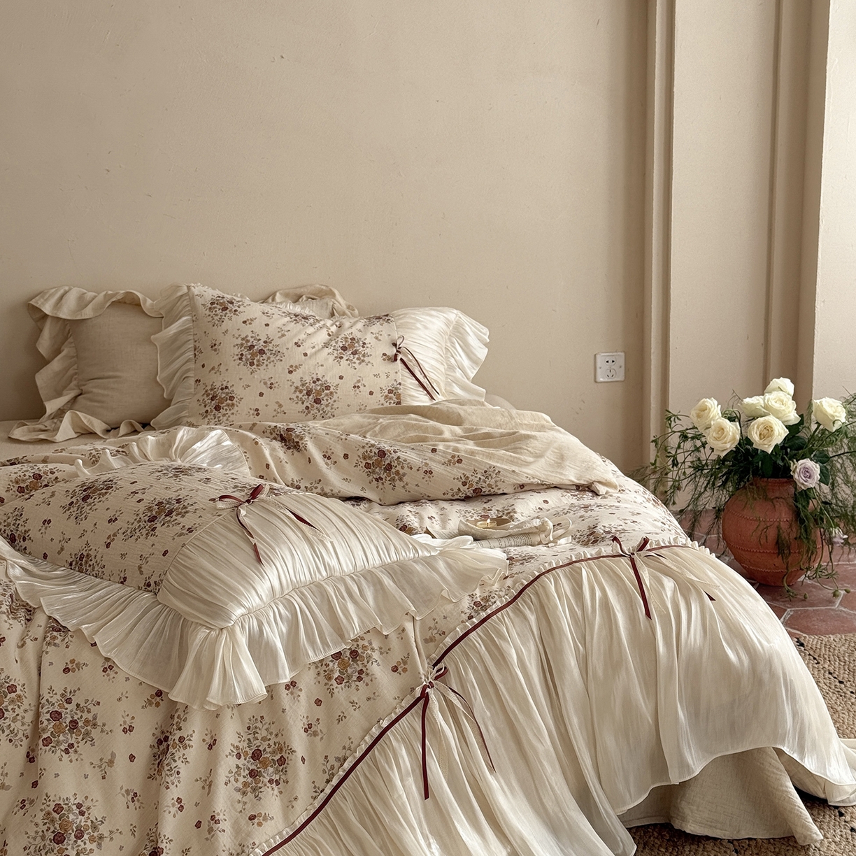 91家纺网 家纺一手货源 找家纺 （总）佳汐蓝家纺 2026新款春夏棉麻新品印花+流光纱四件套-春缇玫瑰