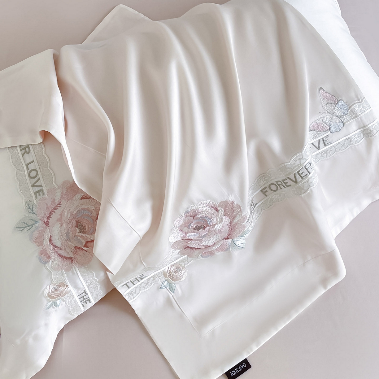 91家纺网 家纺一手货源 找家纺 乔利卡沃 2026春夏新款轻奢纯色A类长绒棉纯棉全棉重工刺绣被套床单四件套床上用品云栀 云栀-白粉