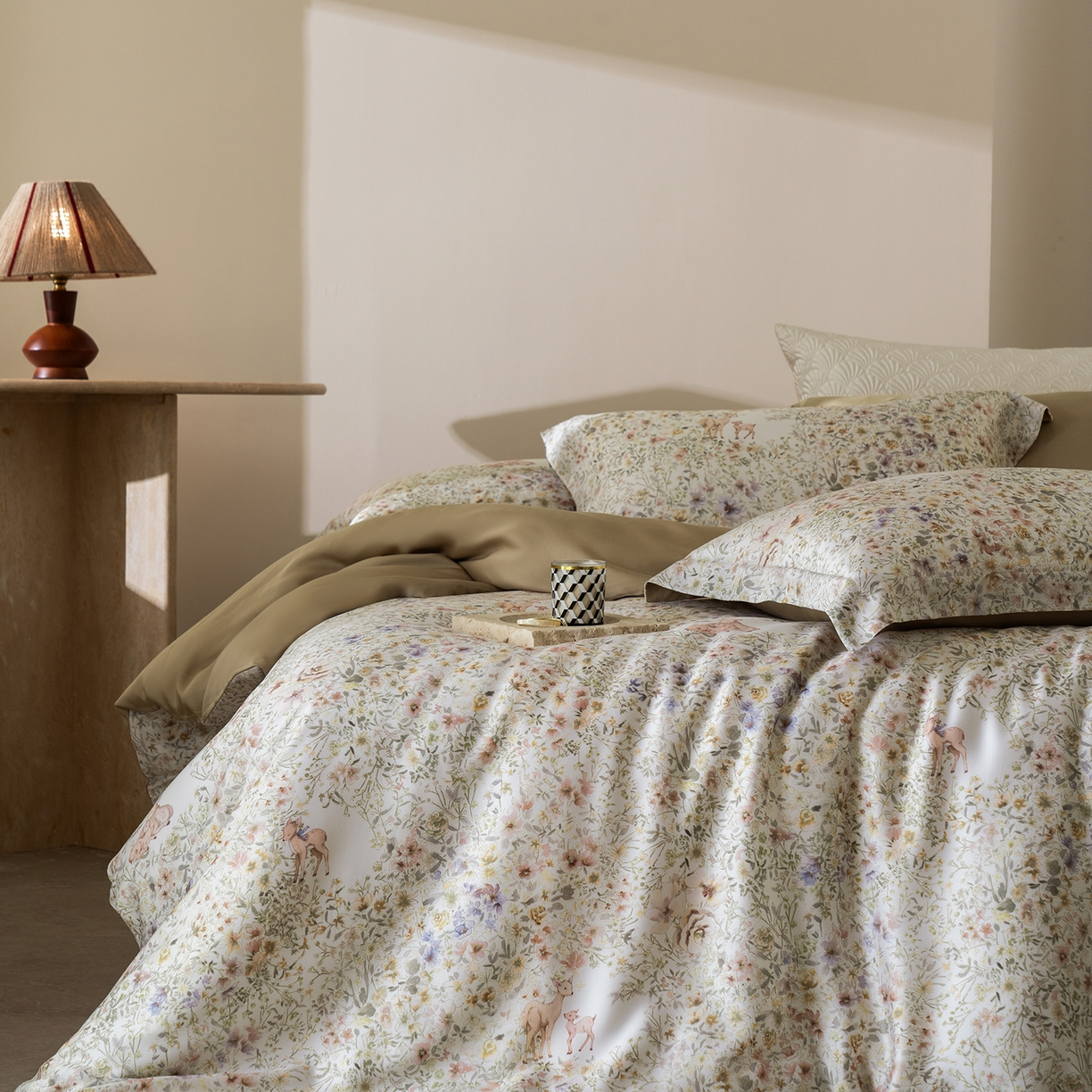 91家纺网 家纺一手货源 找家纺 （总）佳汐蓝家纺 2026新款春夏天丝数码印花（挂边款）四件套