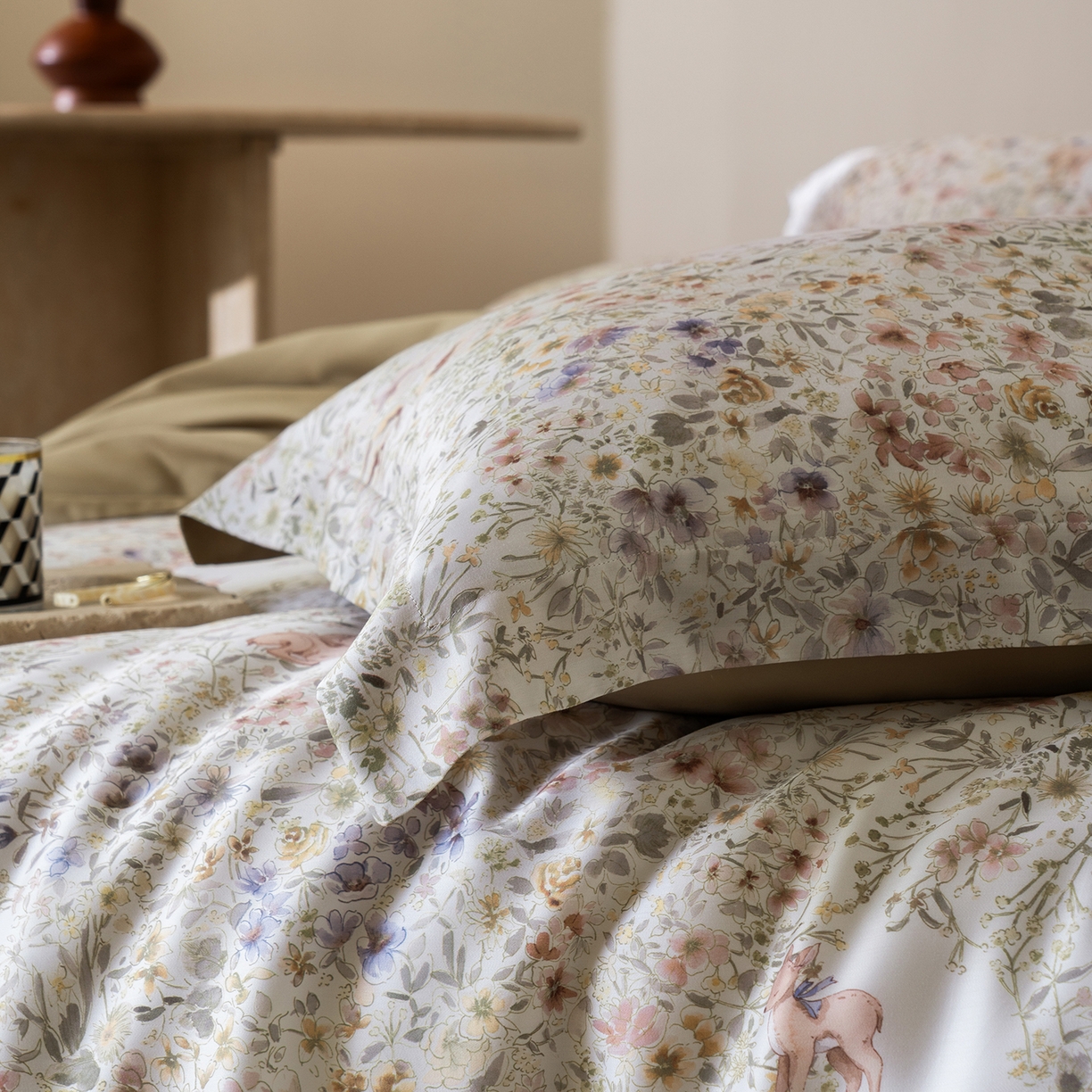 91家纺网 家纺一手货源 找家纺 （总）佳汐蓝家纺 2026新款春夏天丝数码印花（挂边款）四件套