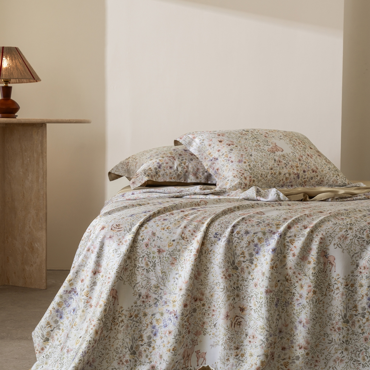 91家纺网 家纺一手货源 找家纺 （总）佳汐蓝家纺 2026新款春夏天丝数码印花（挂边款）四件套