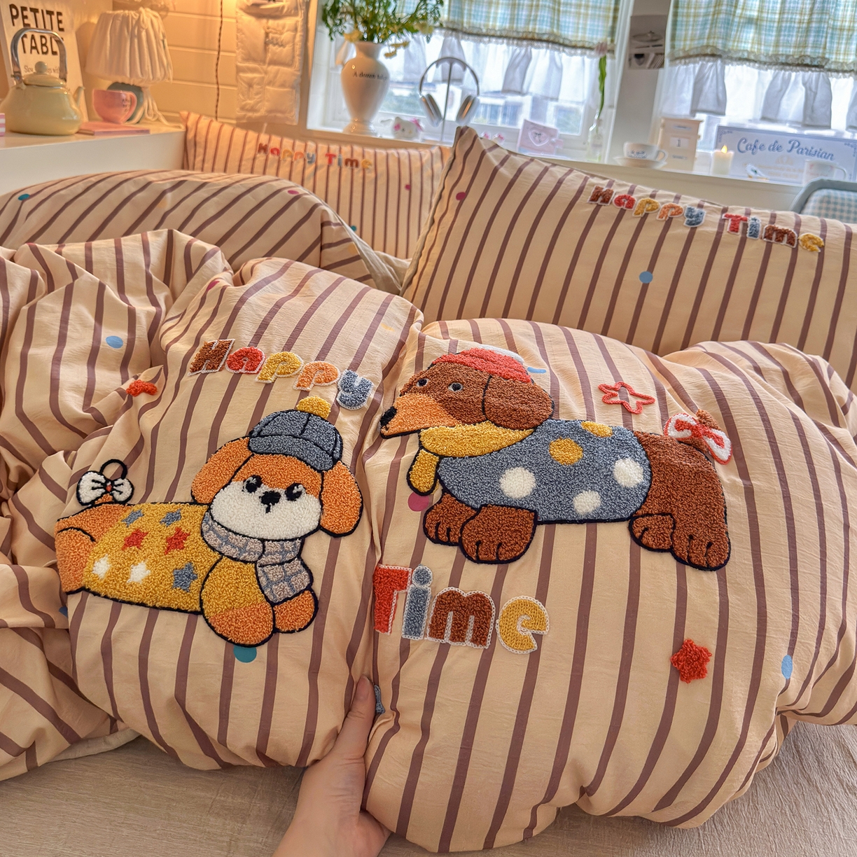 91家纺网 家纺一手货源 找家纺 王朝国际 2026爆款棉纱毛巾绣四件套 星际汪