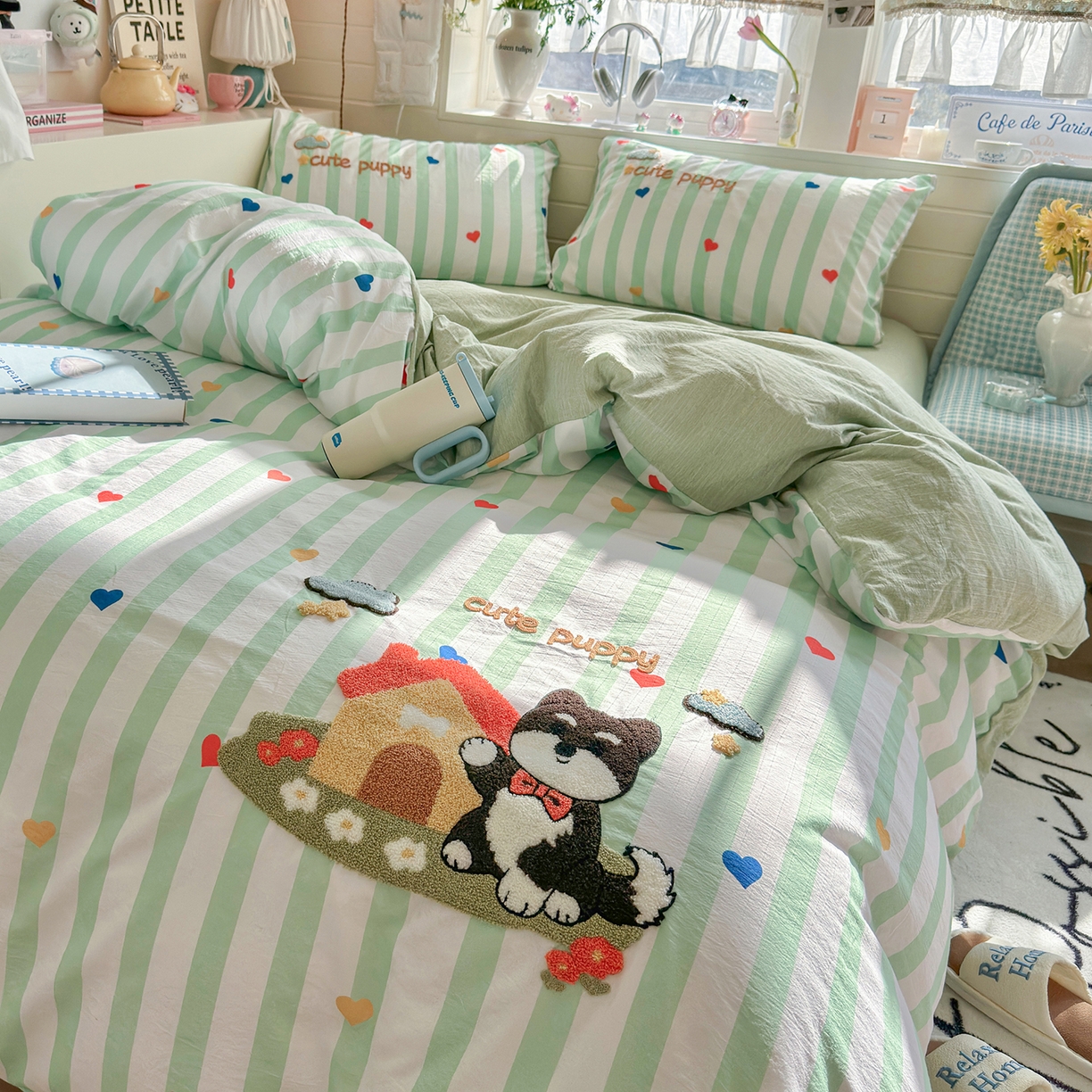 91家纺网 家纺一手货源 找家纺 王朝国际 2026爆款棉纱毛巾绣四件套 呆呆狗