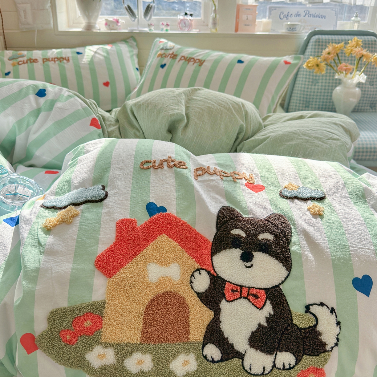 91家纺网 家纺一手货源 找家纺 王朝国际 2026爆款棉纱毛巾绣四件套 呆呆狗