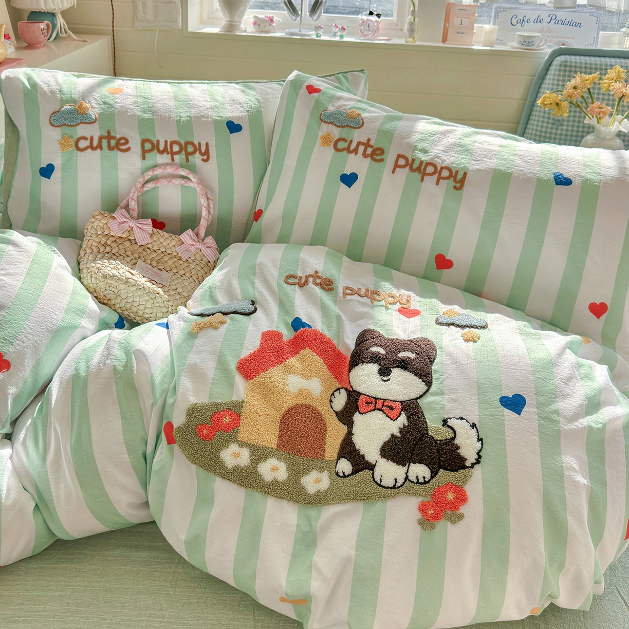 91家纺网 家纺一手货源 找家纺 王朝国际 2026爆款棉纱毛巾绣四件套 呆呆狗