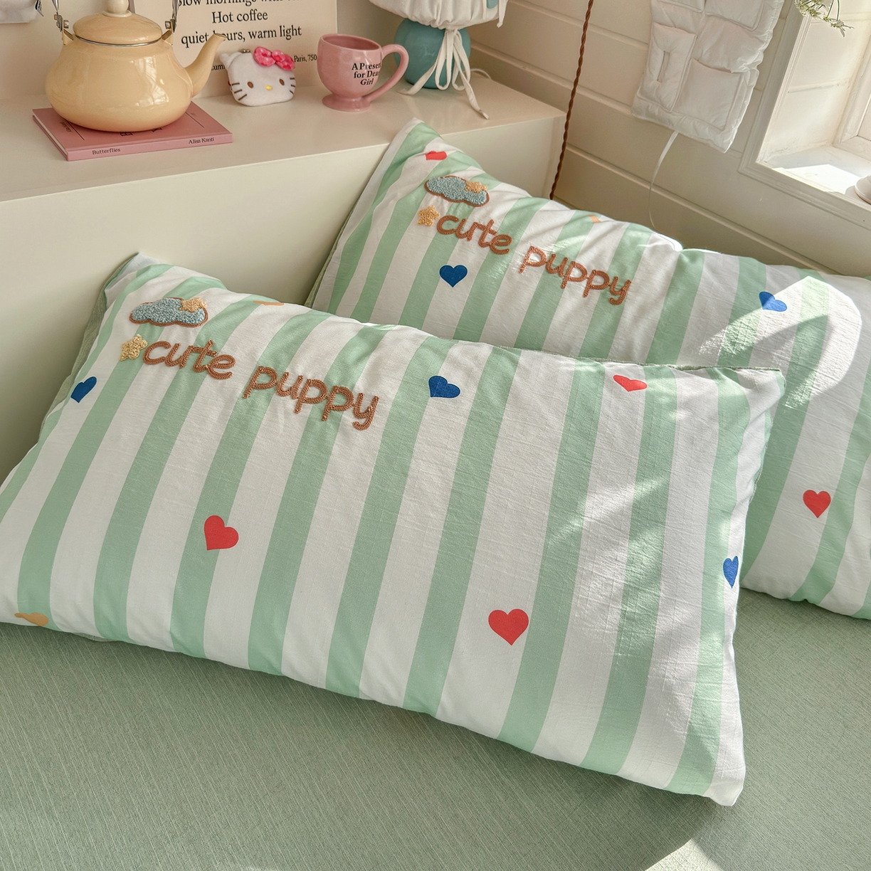 91家纺网 家纺一手货源 找家纺 王朝国际 2026爆款棉纱毛巾绣四件套 呆呆狗