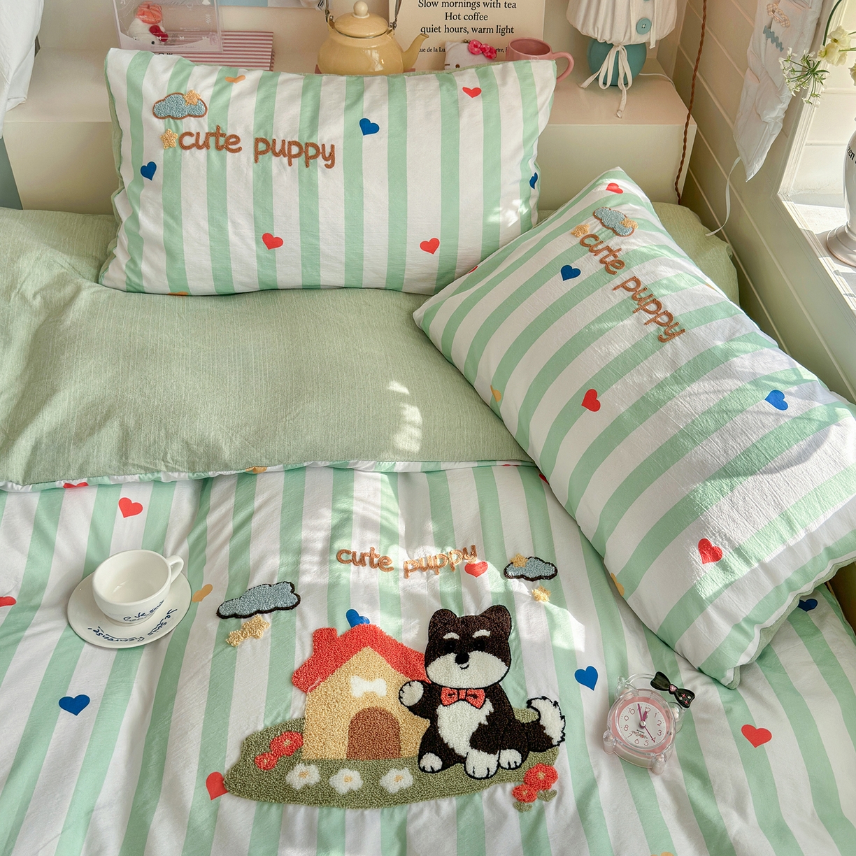 91家纺网 家纺一手货源 找家纺 王朝国际 2026爆款棉纱毛巾绣四件套 呆呆狗