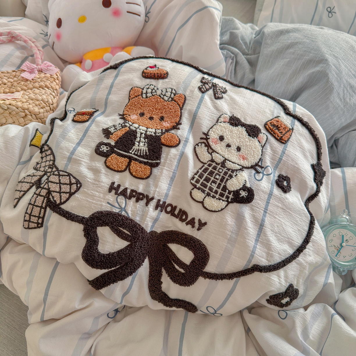 91家纺网 家纺一手货源 找家纺 王朝国际 2026爆款棉纱毛巾绣四件套 蝴蝶猫