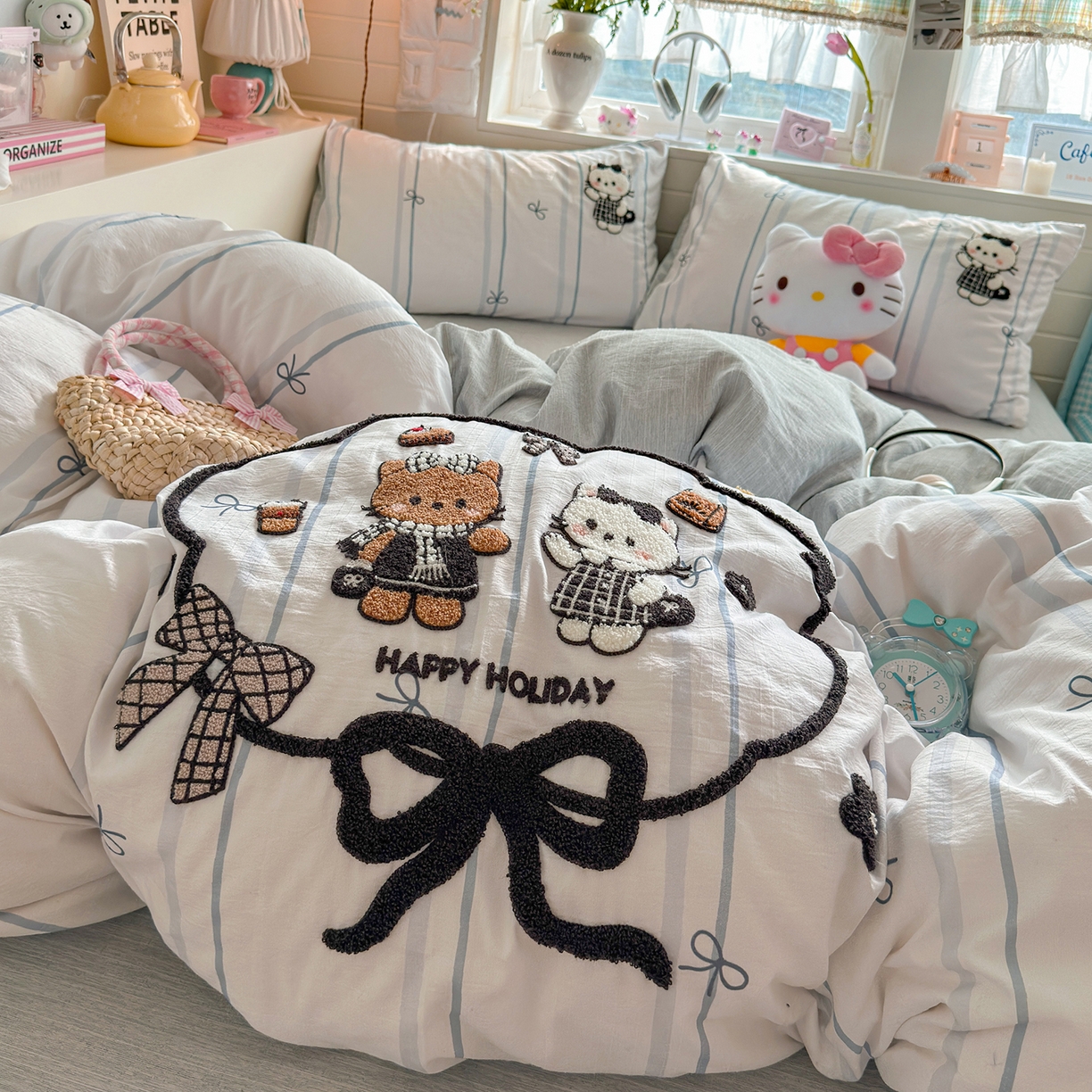 91家纺网 家纺一手货源 找家纺 王朝国际 2026爆款棉纱毛巾绣四件套 蝴蝶猫