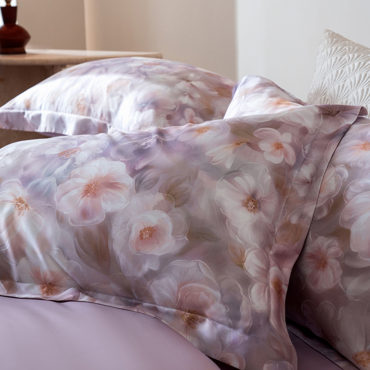 91家纺网 家纺一手货源 找家纺 佳汐蓝家纺 2026新款春夏天丝数码印花（挂边款）四件套 华俞-紫