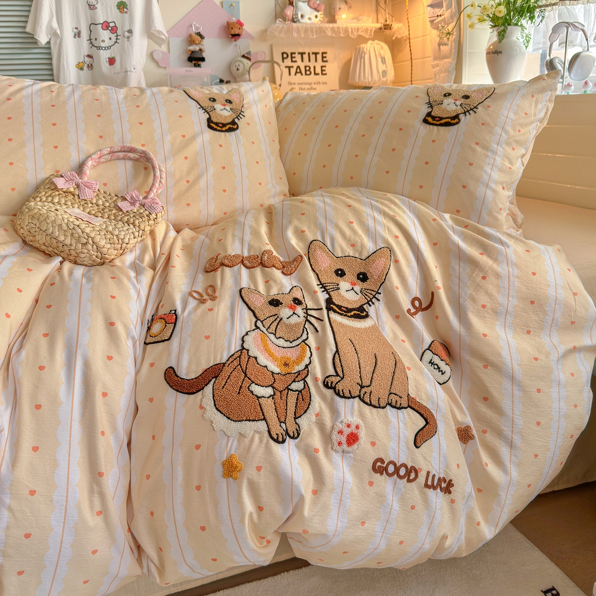 91家纺网 家纺一手货源 找家纺 王朝国际 2026爆款棉纱毛巾绣四件套 猫猫豹豹