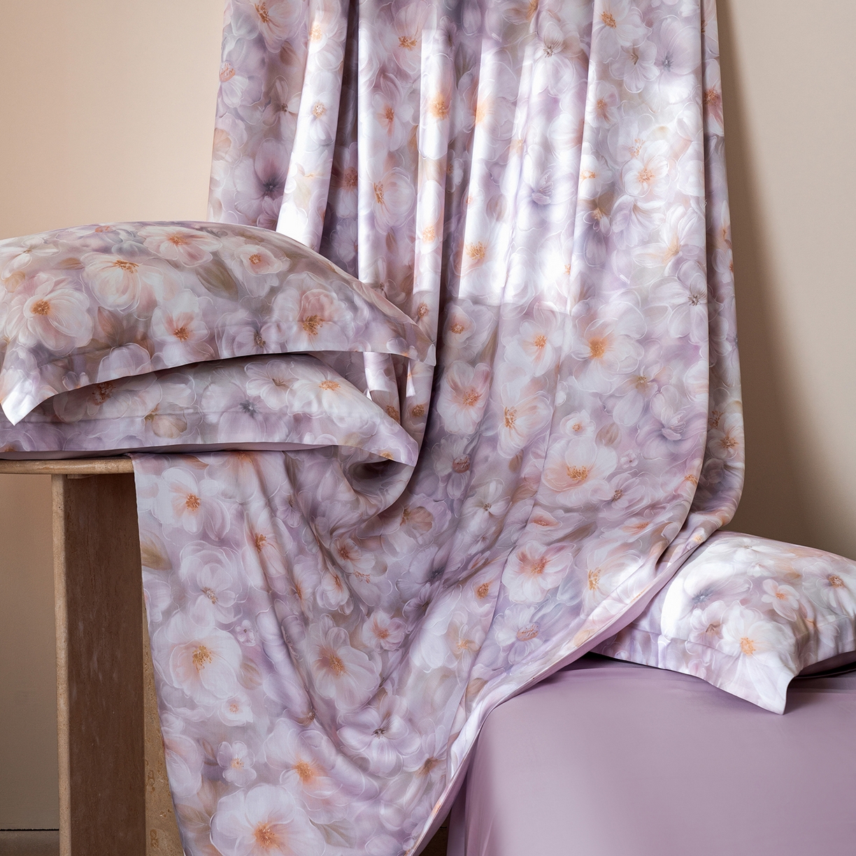 91家纺网 家纺一手货源 找家纺 佳汐蓝家纺 2026新款春夏天丝数码印花（挂边款）四件套 华俞-紫