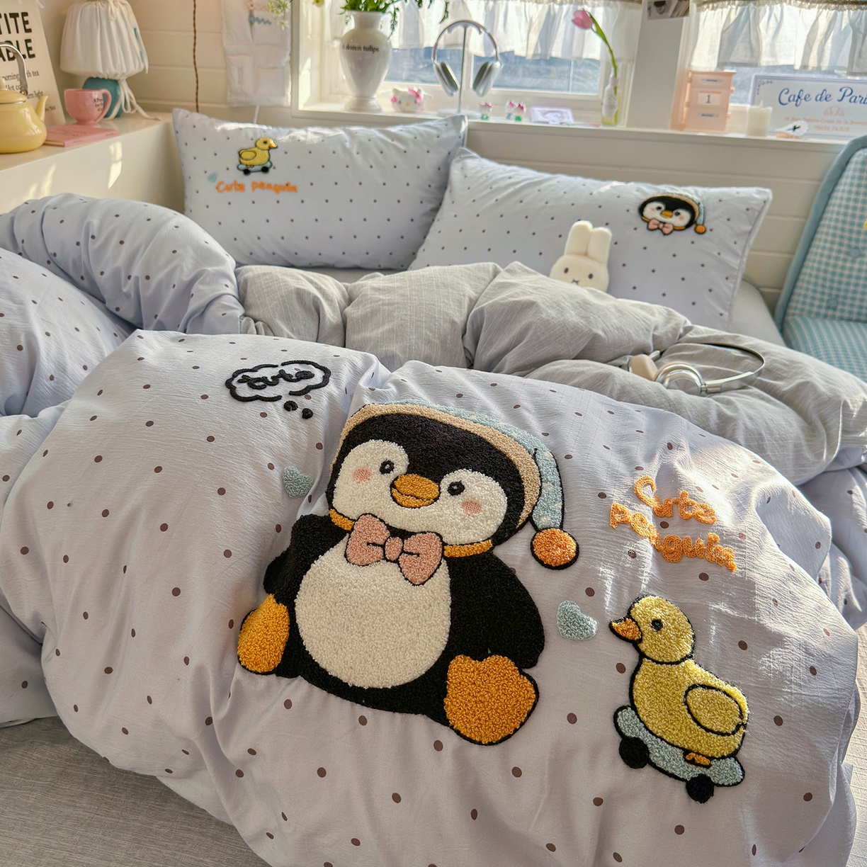 91家纺网 家纺一手货源 找家纺 王朝国际 2026爆款棉纱毛巾绣四件套 企鹅鸭