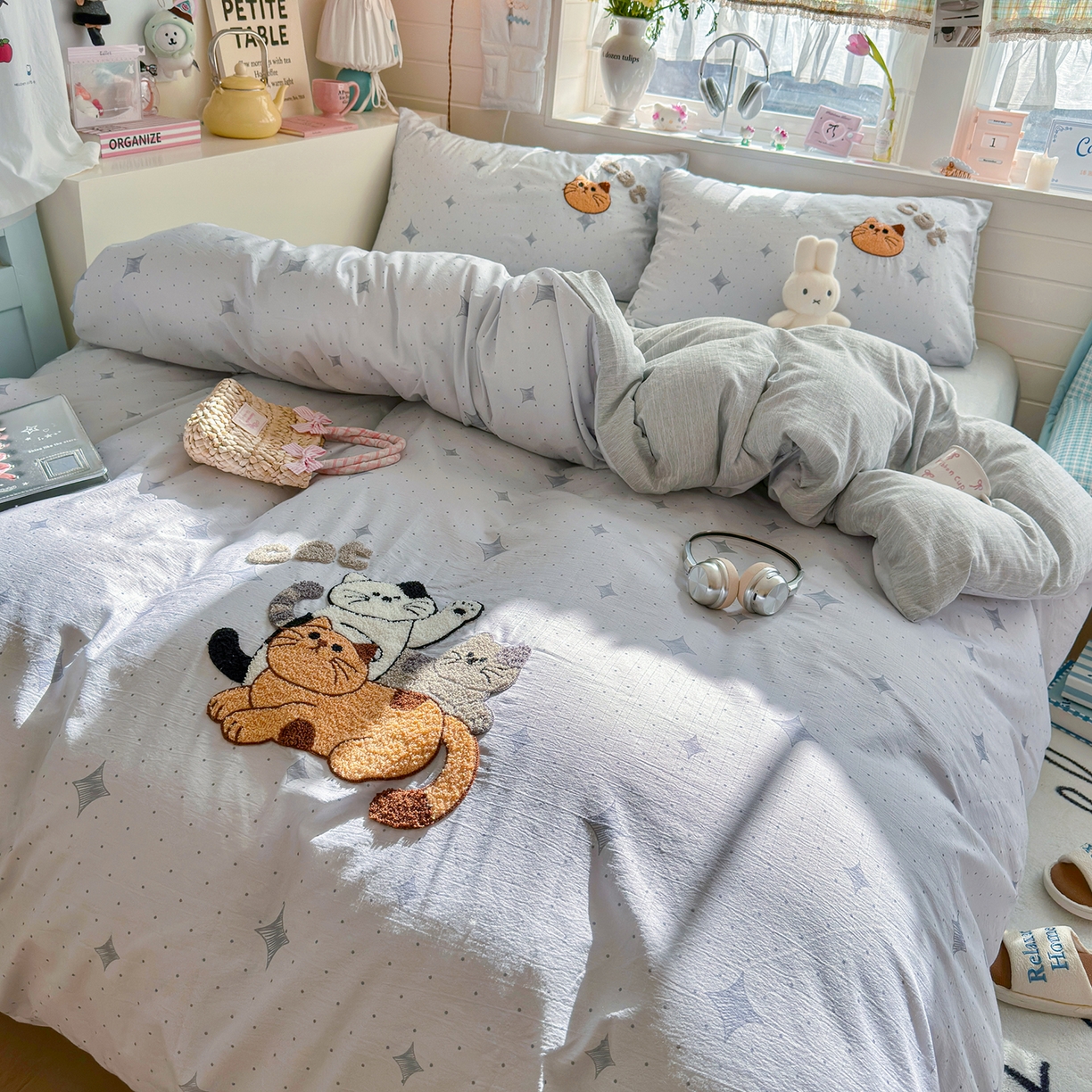 91家纺网 家纺一手货源 找家纺 王朝国际 2026爆款棉纱毛巾绣四件套 三只喵