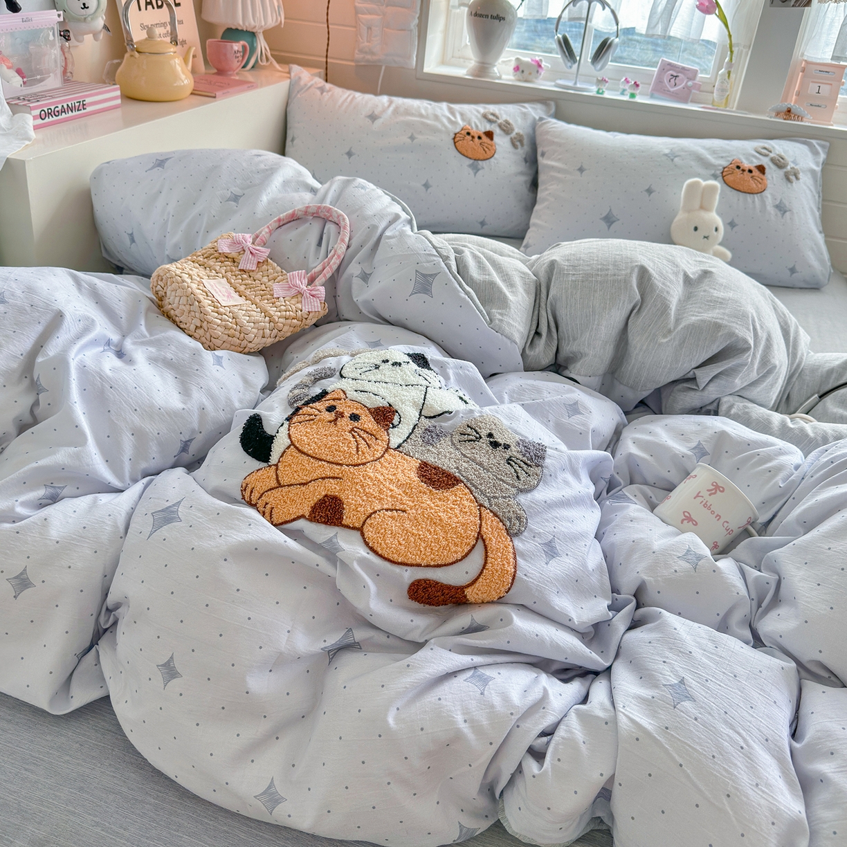 91家纺网 家纺一手货源 找家纺 王朝国际 2026爆款棉纱毛巾绣四件套 三只喵