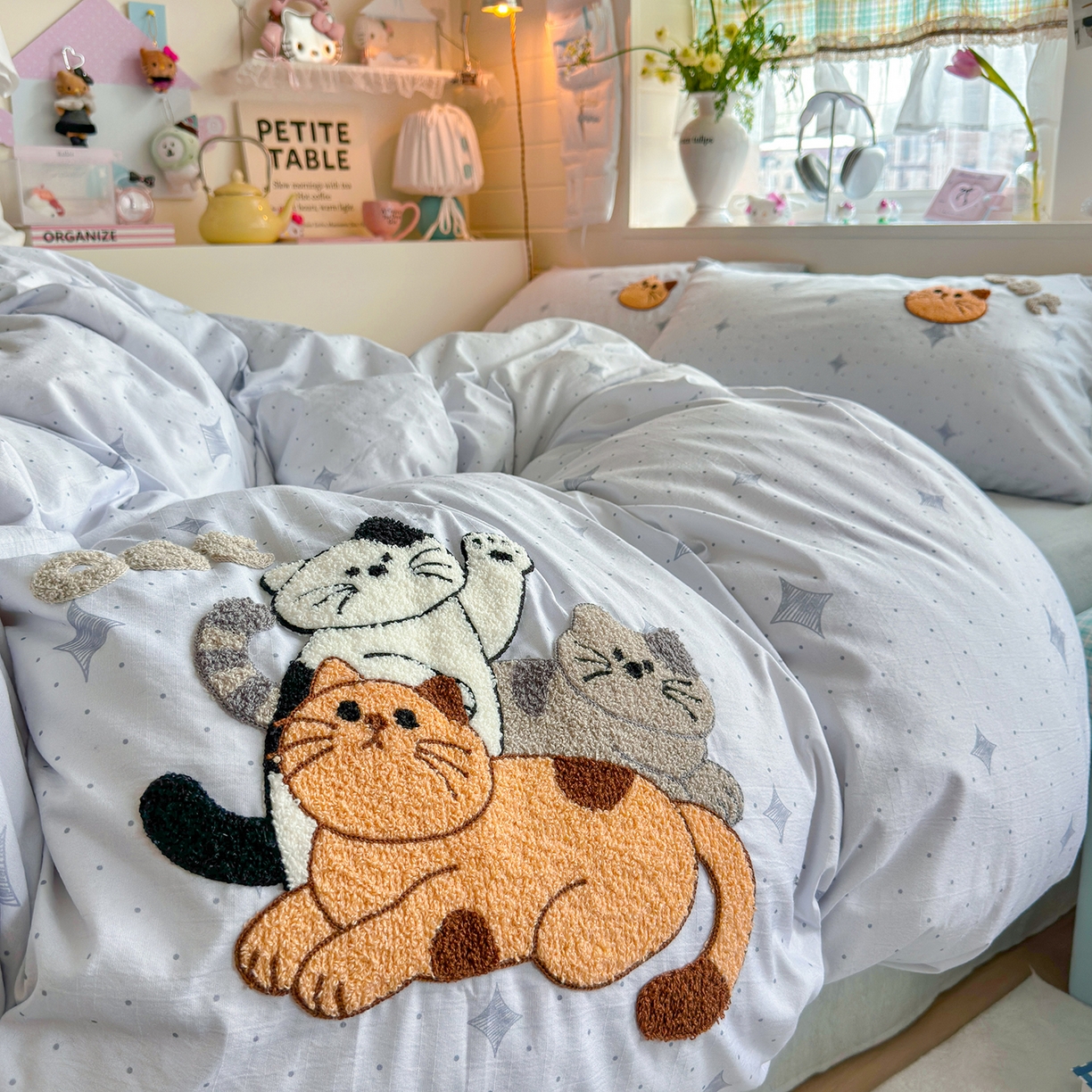 91家纺网 家纺一手货源 找家纺 王朝国际 2026爆款棉纱毛巾绣四件套 三只喵