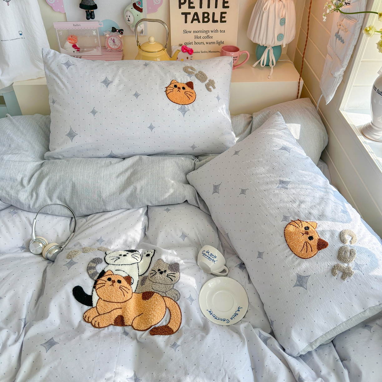 91家纺网 家纺一手货源 找家纺 王朝国际 2026爆款棉纱毛巾绣四件套 三只喵