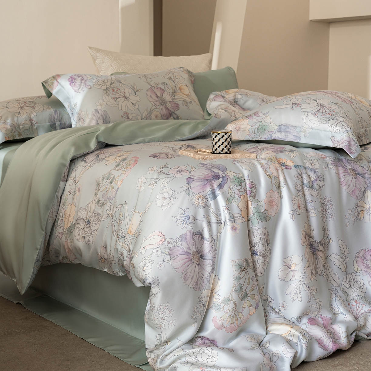 91家纺网 家纺一手货源 找家纺 佳汐蓝家纺 2026新款春夏天丝数码印花（挂边款）四件套 茹艺-兰