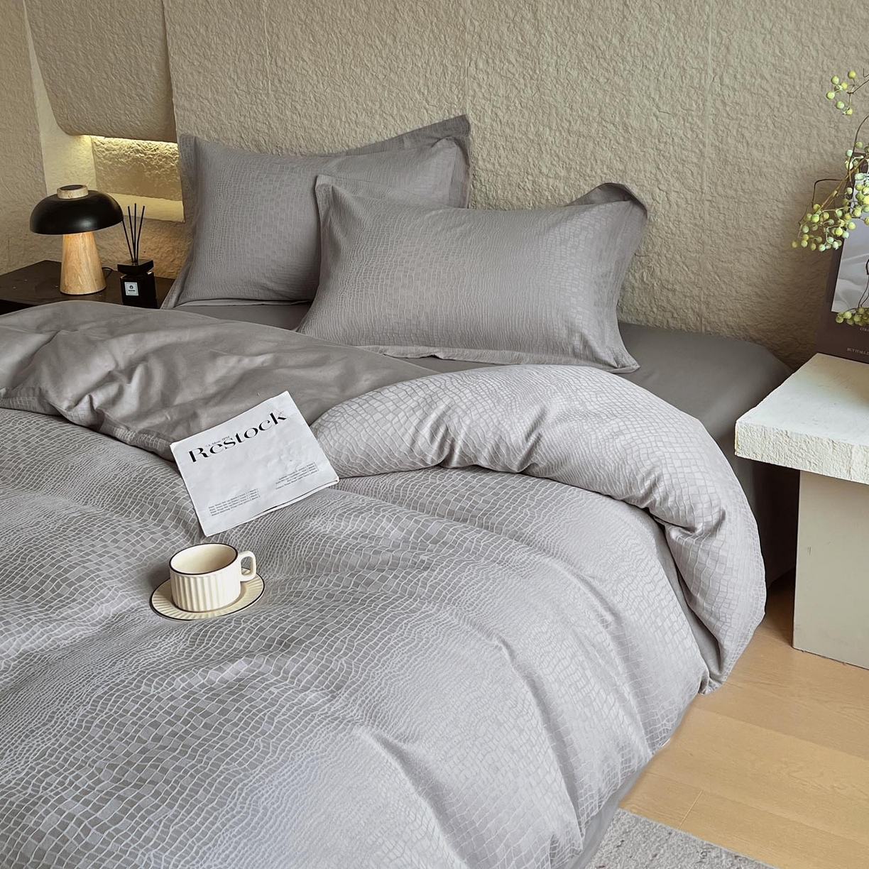 91家纺网 家纺一手货源 找家纺 帅露家纺 2026新款A类全棉纯棉亮面浮雕提花四件套 石烁-太空灰