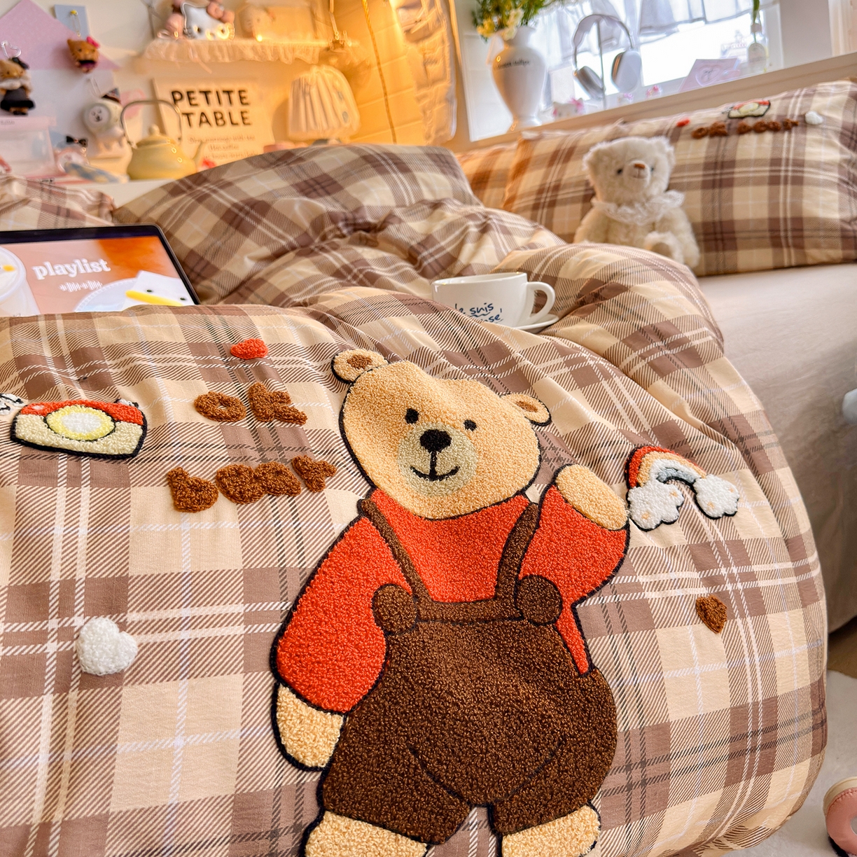 91家纺网 家纺一手货源 找家纺 王朝国际 2026爆款棉纱毛巾绣四件套 熊宝