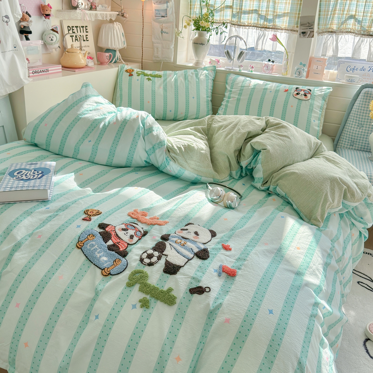 91家纺网 家纺一手货源 找家纺 王朝国际 2026爆款棉纱毛巾绣四件套 足球猫