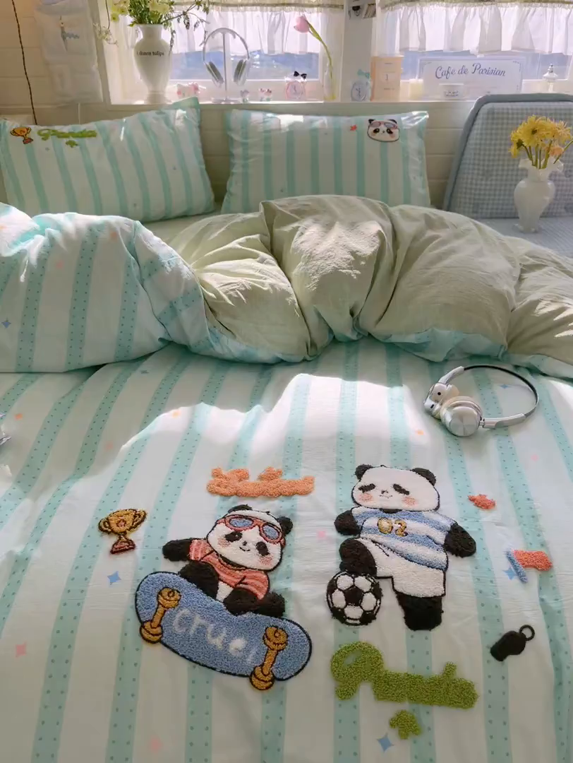 91家纺网 家纺一手货源 找家纺 王朝国际 2026爆款棉纱毛巾绣四件套 足球猫