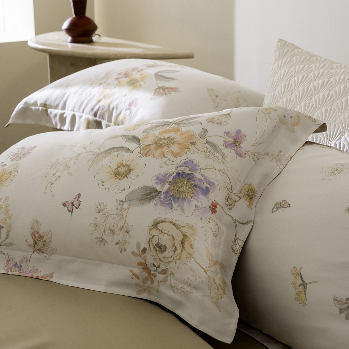 91家纺网 家纺一手货源 找家纺 佳汐蓝家纺 2026新款春夏天丝数码印花（挂边款）四件套 雨鑫-黄