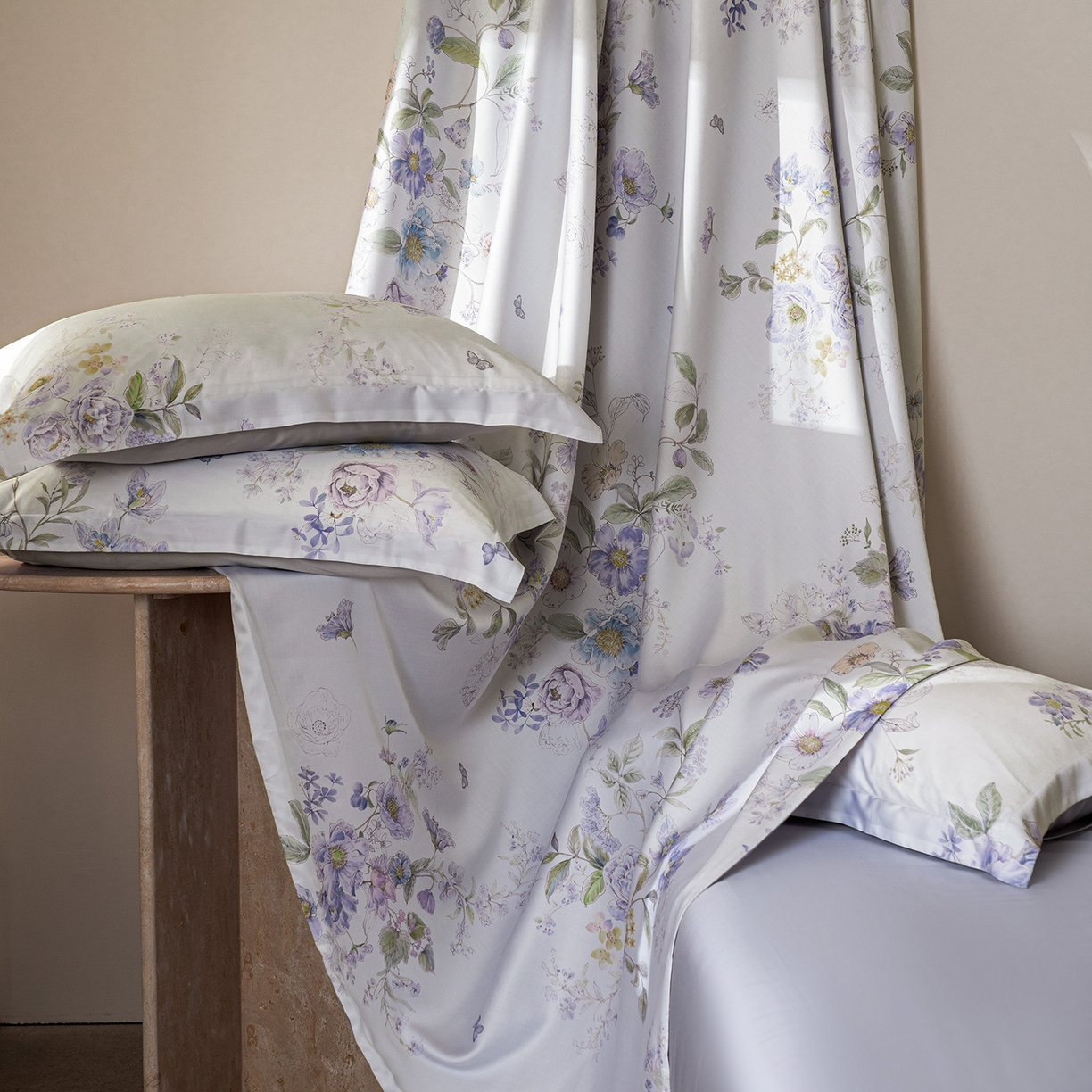 91家纺网 家纺一手货源 找家纺 佳汐蓝家纺 2026新款春夏天丝数码印花（挂边款）四件套 雨鑫-紫