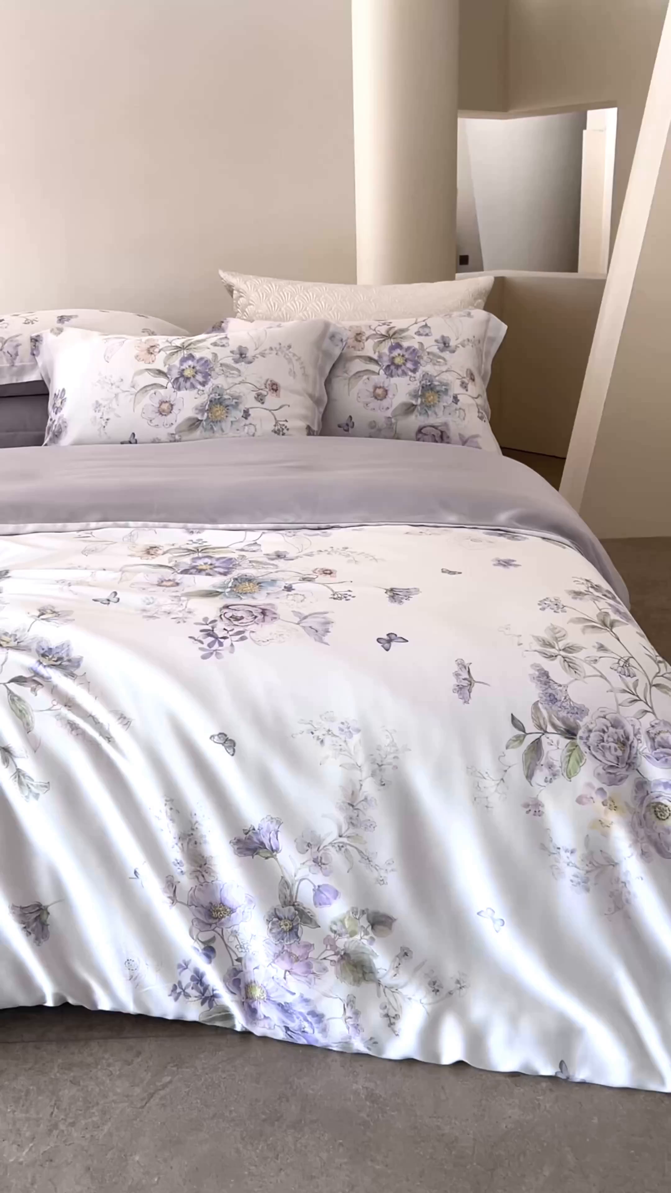 91家纺网 家纺一手货源 找家纺 佳汐蓝家纺 2026新款春夏天丝数码印花（挂边款）四件套 雨鑫-紫