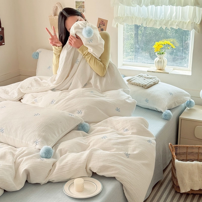 91家纺网 家纺一手货源 找家纺 木楌家居 2026年新款全棉纯棉皱皱纱四件套-云朵蝴蝶结系列 云朵蝴蝶结-奶雾蓝