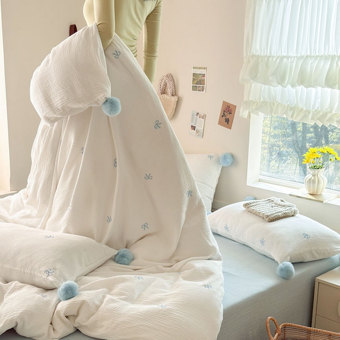 91家纺网 家纺一手货源 找家纺 木楌家居 2026年新款全棉纯棉皱皱纱四件套-云朵蝴蝶结系列 云朵蝴蝶结-奶雾蓝