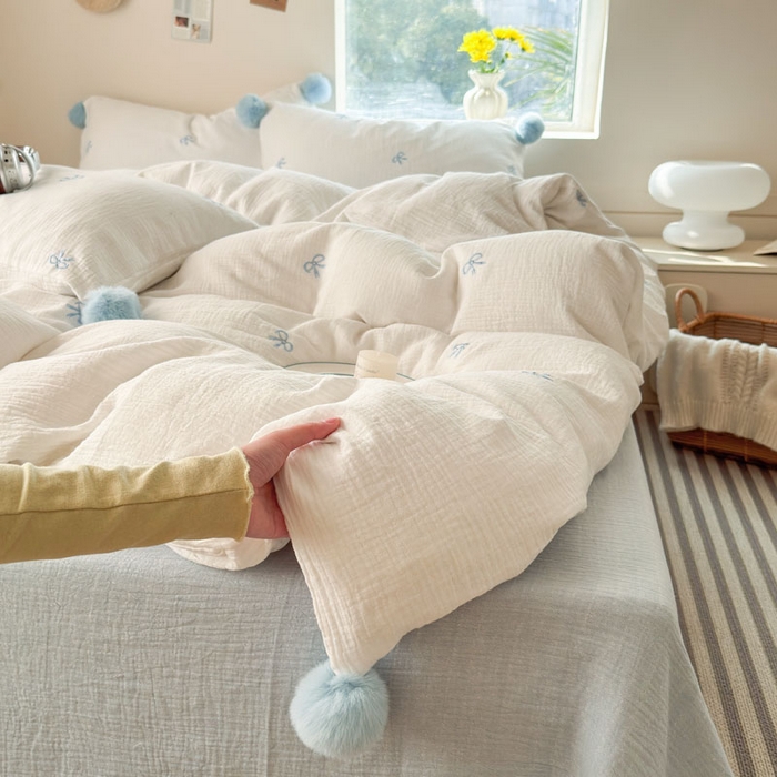 91家纺网 家纺一手货源 找家纺 木楌家居 2026年新款全棉纯棉皱皱纱四件套-云朵蝴蝶结系列 云朵蝴蝶结-奶雾蓝