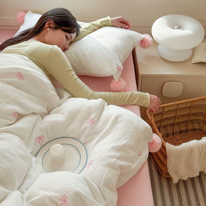 91家纺网 家纺一手货源 找家纺 木楌家居 2026年新款全棉纯棉皱皱纱四件套-云朵蝴蝶结系列 云朵蝴蝶结-落樱粉