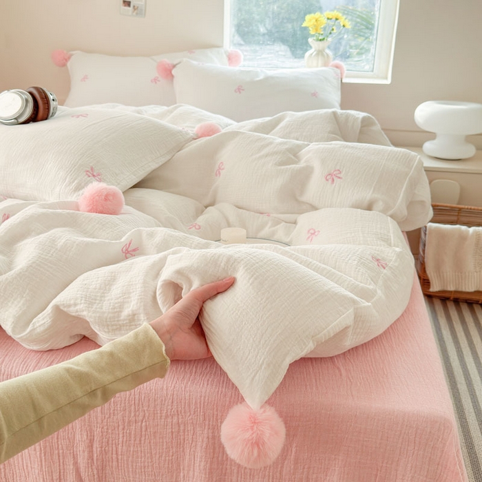 91家纺网 家纺一手货源 找家纺 木楌家居 2026年新款全棉纯棉皱皱纱四件套-云朵蝴蝶结系列 云朵蝴蝶结-落樱粉